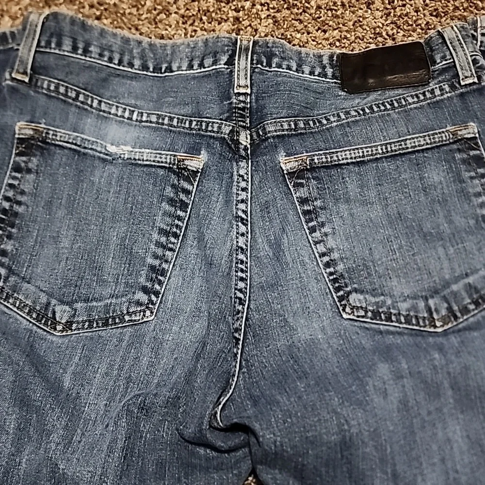 Eddie Bauer Blue Relaxed Jeans with Distressed Details - Picture 3 of 3